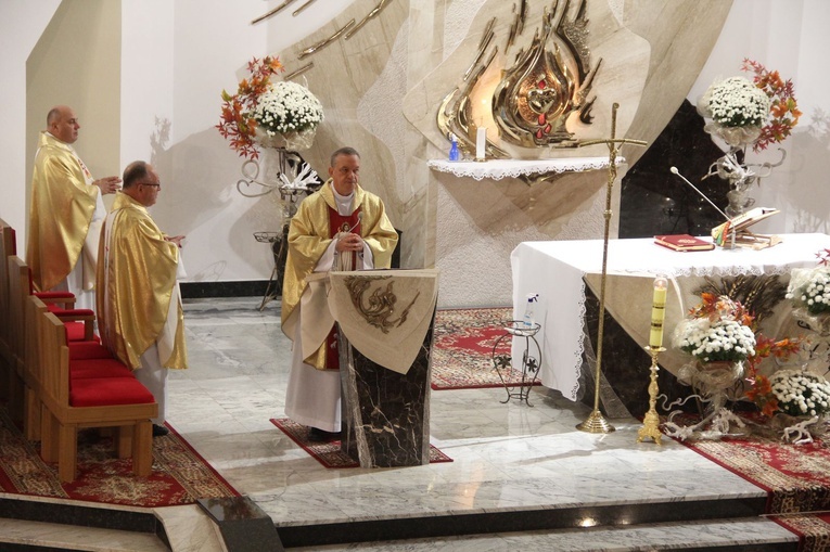 Tarnów. Światowy Dzień Ubogich w parafii Miłosierdzia Bożego