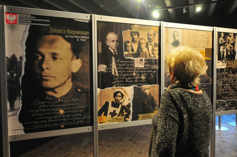 Wystawa o gen. Tadeuszu Bieńkowiczu "Rączym" (1923-2019)