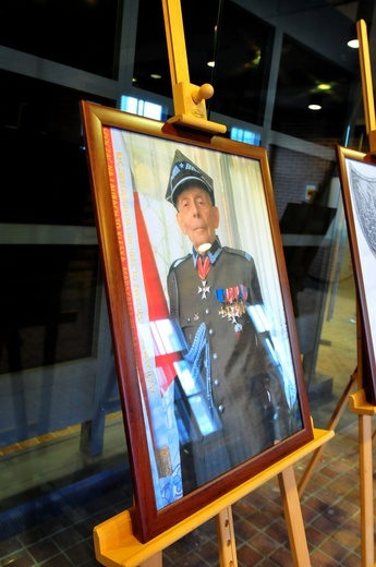 Wystawa o gen. Tadeuszu Bieńkowiczu "Rączym" (1923-2019)