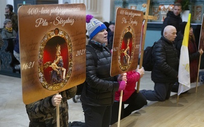 Łuna nad sanktuarium w rocznicę cudu