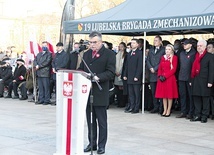 ▲	Wojewoda przywołał słowa piosenki  Grzegorza Tomczaka.