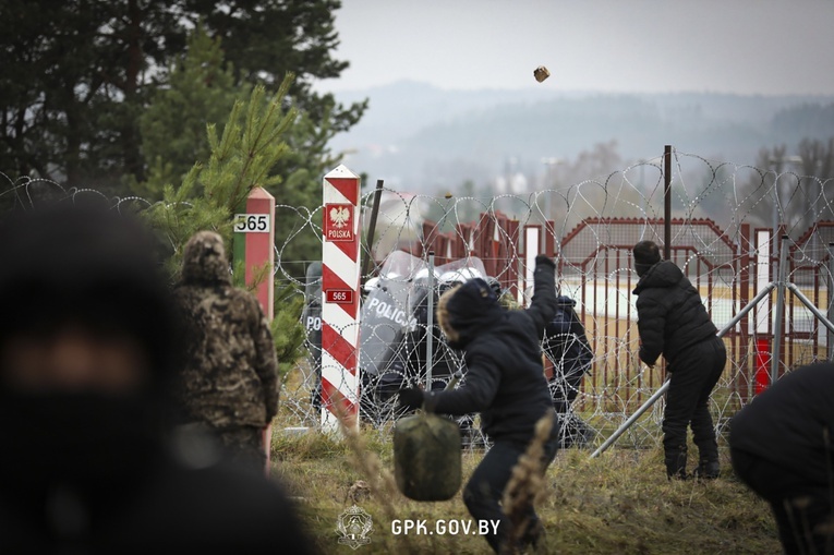 CNN o sytuacji na granicy polsko-białoruskiej