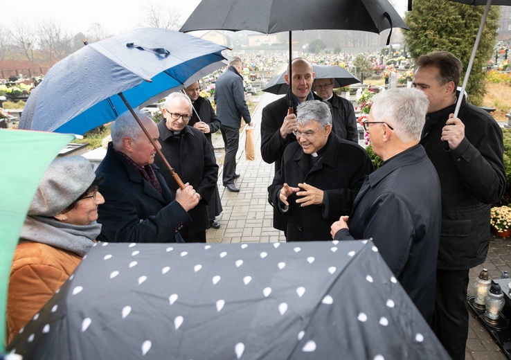 Chorzów. Wizyta kard. M. Semeraro w parafii ks. Jana Machy cz.2