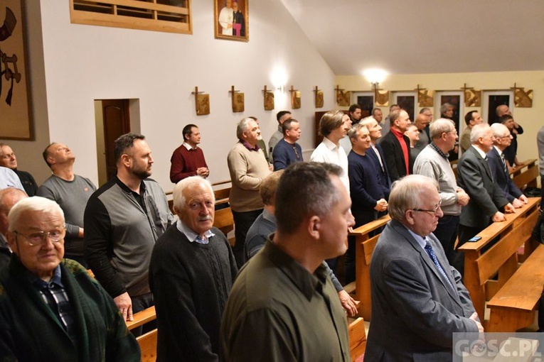 W Rokitnie trwają rekolekcje dla mężczyzn z o. Antonello Cadeddu