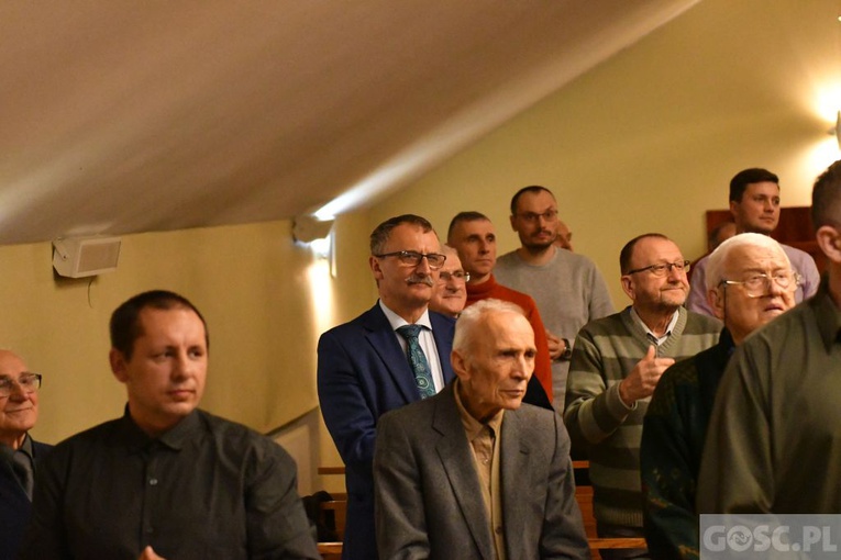 W Rokitnie trwają rekolekcje dla mężczyzn z o. Antonello Cadeddu