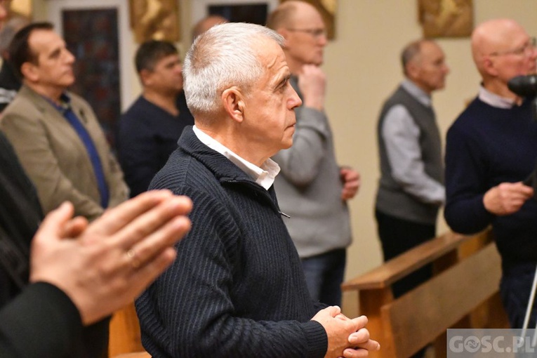 W Rokitnie trwają rekolekcje dla mężczyzn z o. Antonello Cadeddu