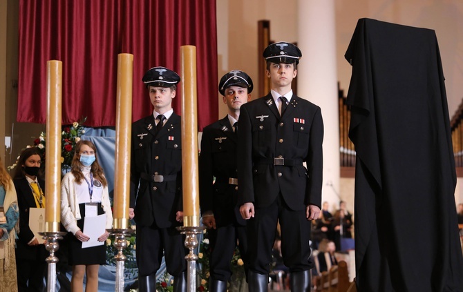 Beatyfikacja sługi Bożego Jana Franciszka Machy w katowickiej katedrze cz.1