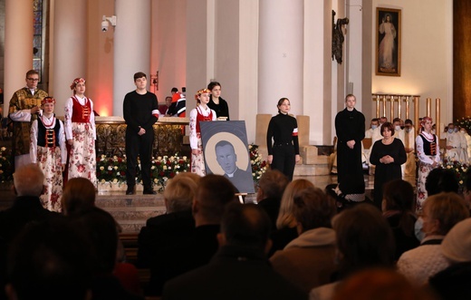 Beatyfikacja sługi Bożego Jana Franciszka Machy w katowickiej katedrze cz.1