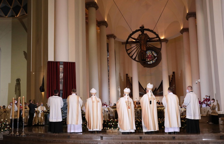 Beatyfikacja sługi Bożego Jana Franciszka Machy w katowickiej katedrze cz.1