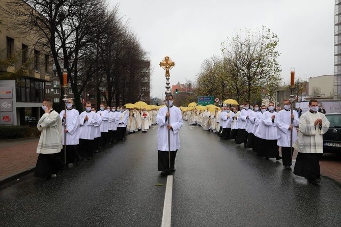 Beatyfikacja sługi Bożego Jana Franciszka Machy w katowickiej katedrze cz.1