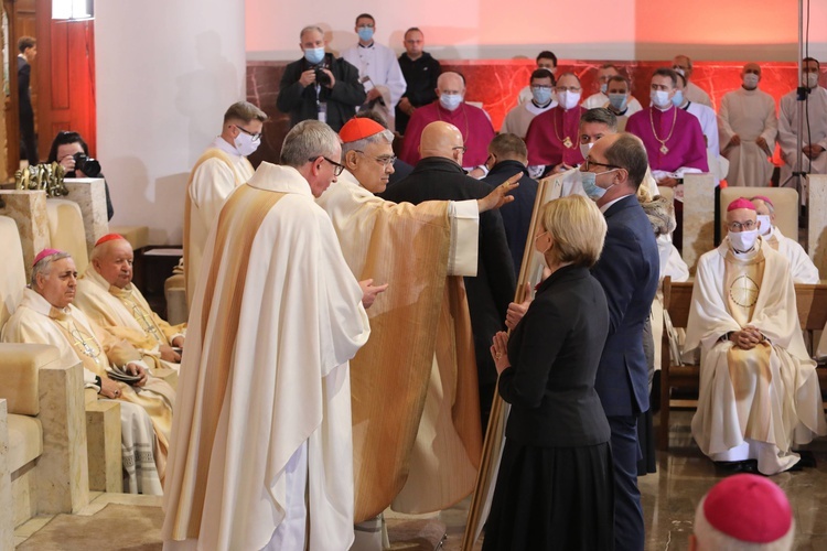 Beatyfikacja sługi Bożego Jana Franciszka Machy w katowickiej katedrze cz.1