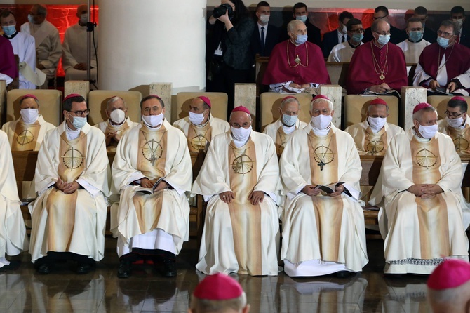 Beatyfikacja sługi Bożego Jana Franciszka Machy w katowickiej katedrze cz.1