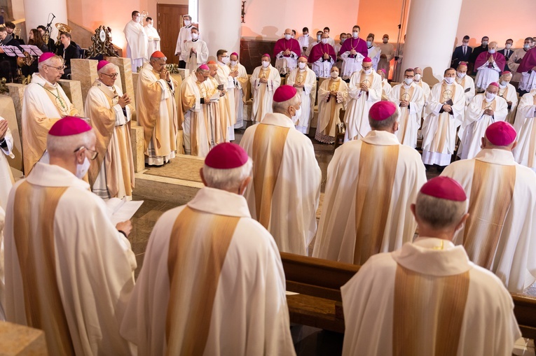 Beatyfikacja sługi Bożego Jana Franciszka Machy w katowickiej katedrze cz.2