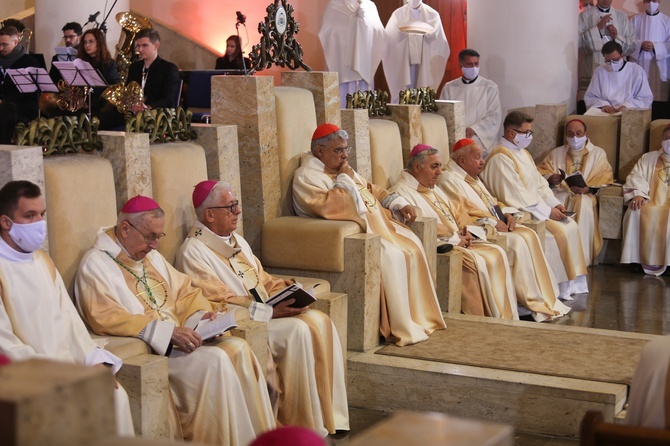 Beatyfikacja sługi Bożego Jana Franciszka Machy w katowickiej katedrze cz.3