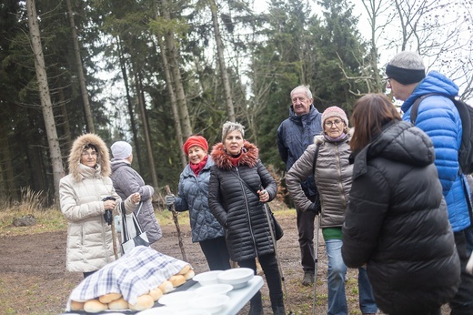 Poświęcenie nowego krzyża na Rogowcu