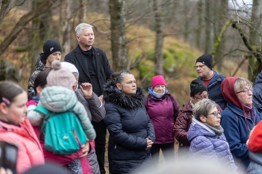 Poświęcenie nowego krzyża na Rogowcu