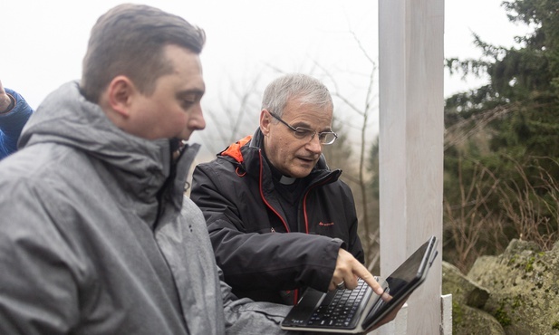 Stronę internetową crucemtuam.pl oficjalnie uruchomił bp Marek Mendyk, krajowy asystent kościelny Akcji Katolickiej.