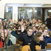 Dzięki transmisji młodzi mogli się zobaczyć i pozdrowić.