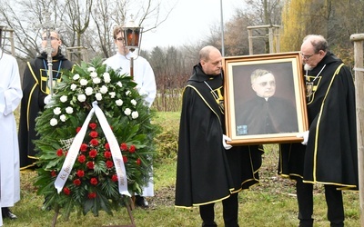 Skwer ks. Jana Golędzinowskiego