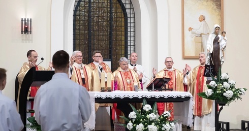 Kard. Semeraro w Karmelu: Wszyscy potrzebujemy Chrystusa Króla