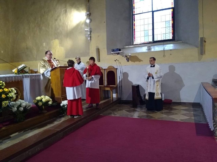 Nowe zastępy służby liturgicznej w parafiach