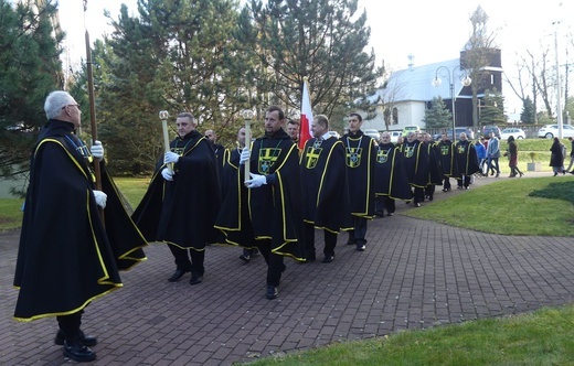 Chorągiew Rycerzy Jana Pawła II powstała w parafii św. Wawrzyńca w Grojcu