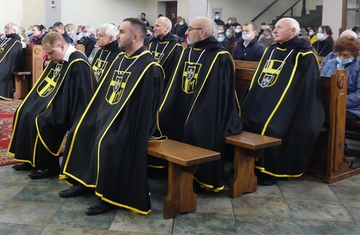 Chorągiew Rycerzy Jana Pawła II powstała w parafii św. Wawrzyńca w Grojcu