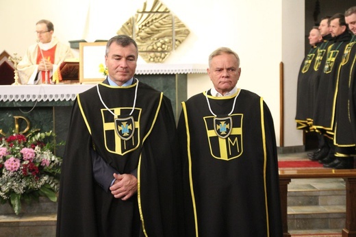 Chorągiew Rycerzy Jana Pawła II powstała w parafii św. Wawrzyńca w Grojcu