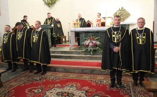 Chorągiew Rycerzy Jana Pawła II powstała w parafii św. Wawrzyńca w Grojcu