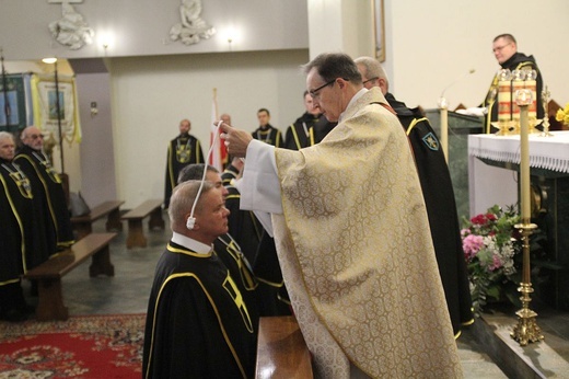 Chorągiew Rycerzy Jana Pawła II powstała w parafii św. Wawrzyńca w Grojcu