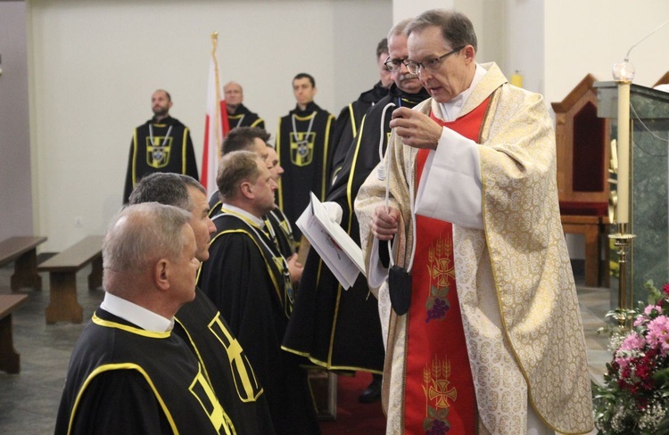 Chorągiew Rycerzy Jana Pawła II powstała w parafii św. Wawrzyńca w Grojcu