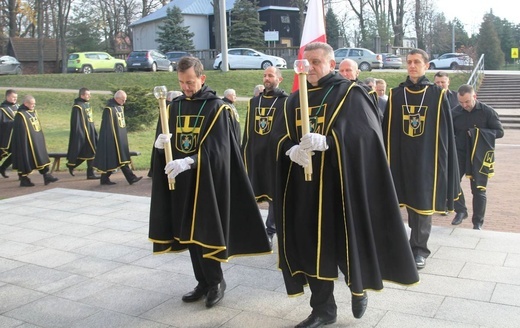 Chorągiew Rycerzy Jana Pawła II powstała w parafii św. Wawrzyńca w Grojcu