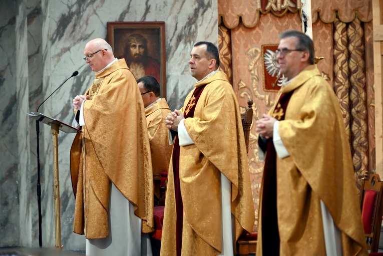Pielgrzymka sióstr marianek do bardzkiego sanktuarium