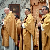 Pielgrzymka sióstr marianek do bardzkiego sanktuarium