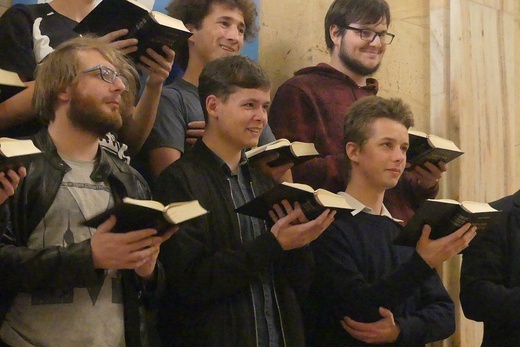 Schola gregoriańska lektorów parafii św. Józefa na Złotych Łanach