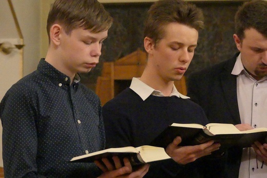 Schola gregoriańska lektorów parafii św. Józefa na Złotych Łanach