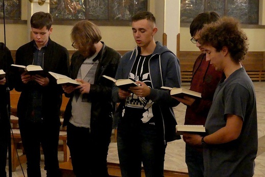 Schola gregoriańska lektorów parafii św. Józefa na Złotych Łanach