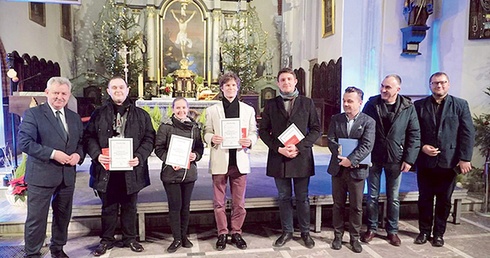 	Laureaci pierwszej edycji w sanktuarium św. Jakuba w Lęborku.