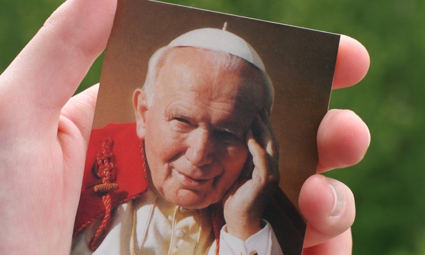 Relikwie św. Jana Pawła II skradzione z kościoła Polskiej Misji Katolickiej w Argentynie