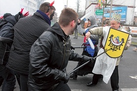 ▼	 Jeden z najstarszych epifanijnych marszów przechodzi ulicami Lubina.