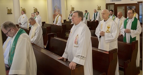 Być znakiem nadziei. Rekolekcje dla księży
