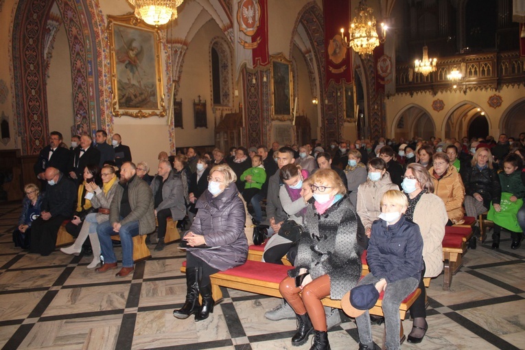 Ciechanów. Cecyliada w farze