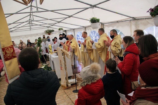 Białoruś: Poświęcenia placu pod budowę kościoła bł. Marianny Biernackiej w Grodnie