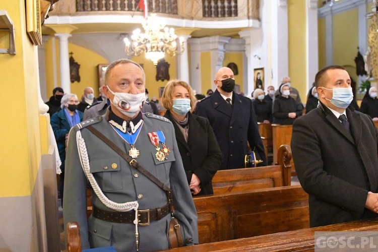 Wschowa. Poświęcenie tablicy prymasa