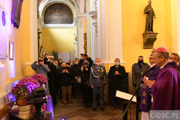 Wschowa. Poświęcenie tablicy prymasa