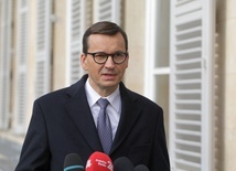 Morawiecki: Pakiet obniżek podatków, które mają złagodzić skutki inflacji. Obniżka VAT na prąd i gaz