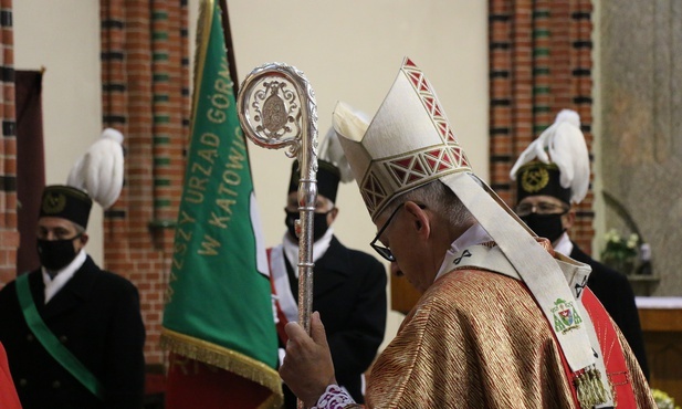 Abp Skworc: Potrzeba prawdziwej "ekologii ludzkiej"