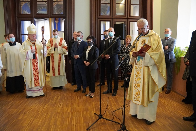 Poświęcenie kaplicy na Dworcu Głównym PKP we Wrocławiu i błogosławieństwo Stacji Dialog PKWP