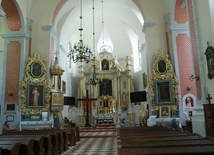Odrestaurowane wnętrze kościoła św. Marii Magdaleny w Łęcznej.