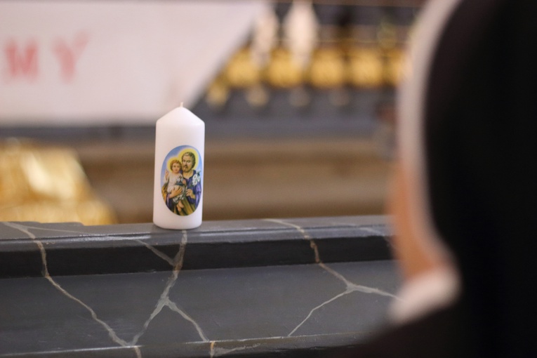 Zawierzyły się św. Józefowi